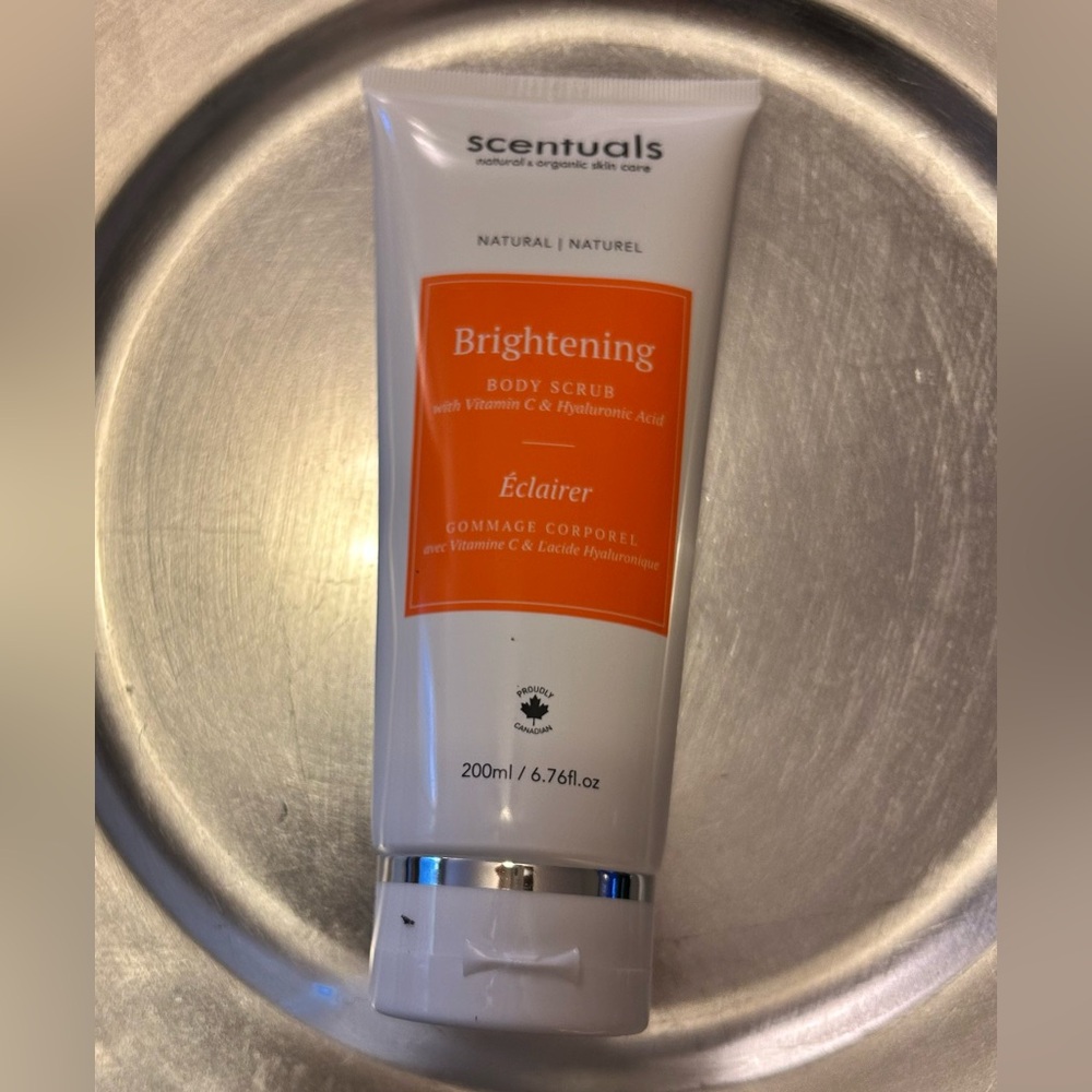 🫧🫧 Scentuals brightening body scrub 🫧🫧